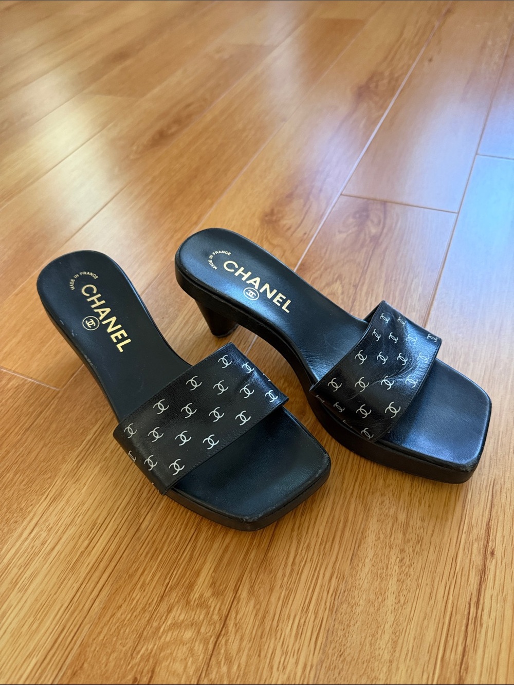 CHANEL Black Logo-Print Slide Mules